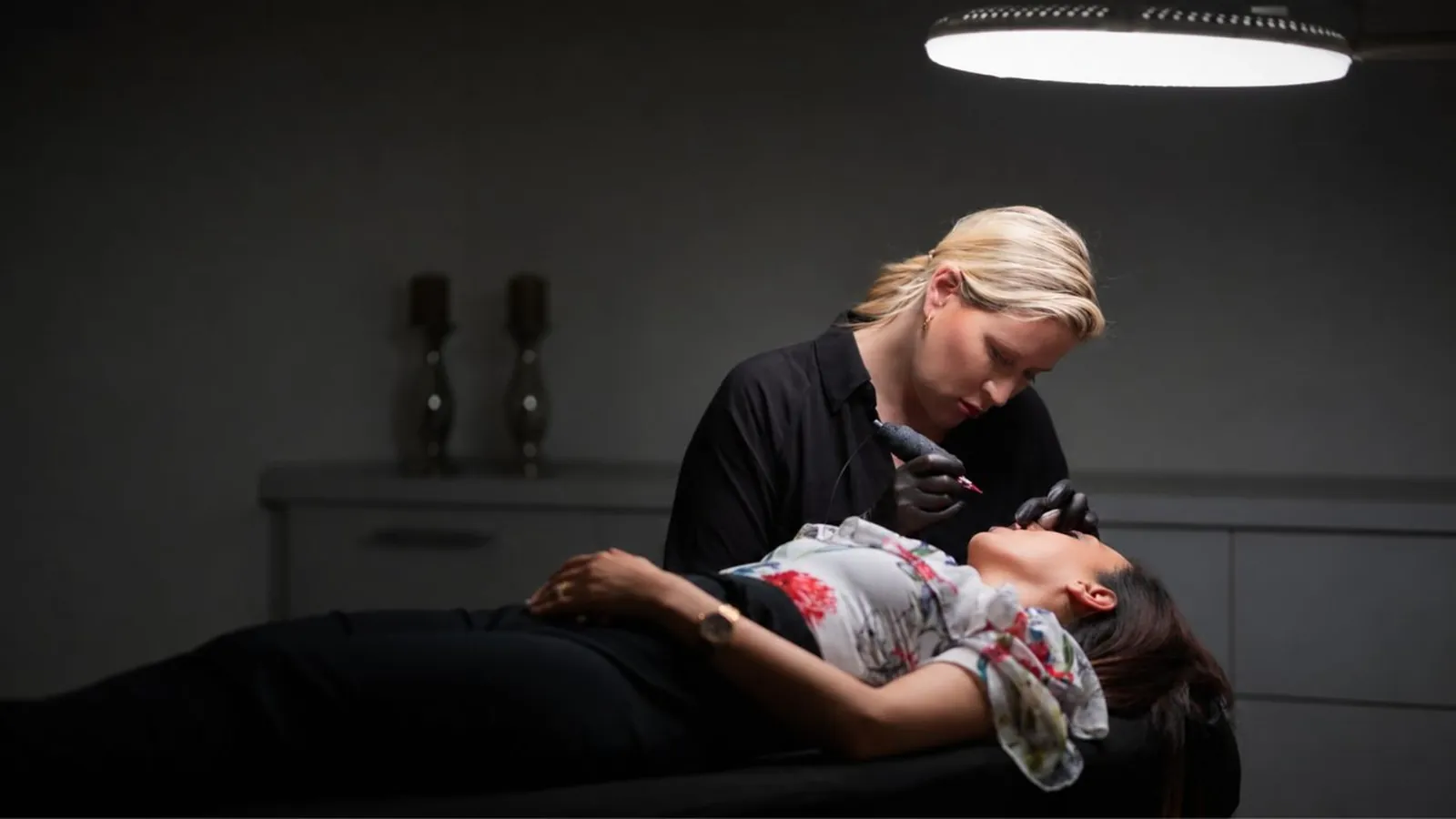 Behandlungsraum im Studio von Ambiente NK Elite Academy in Cloppenburg